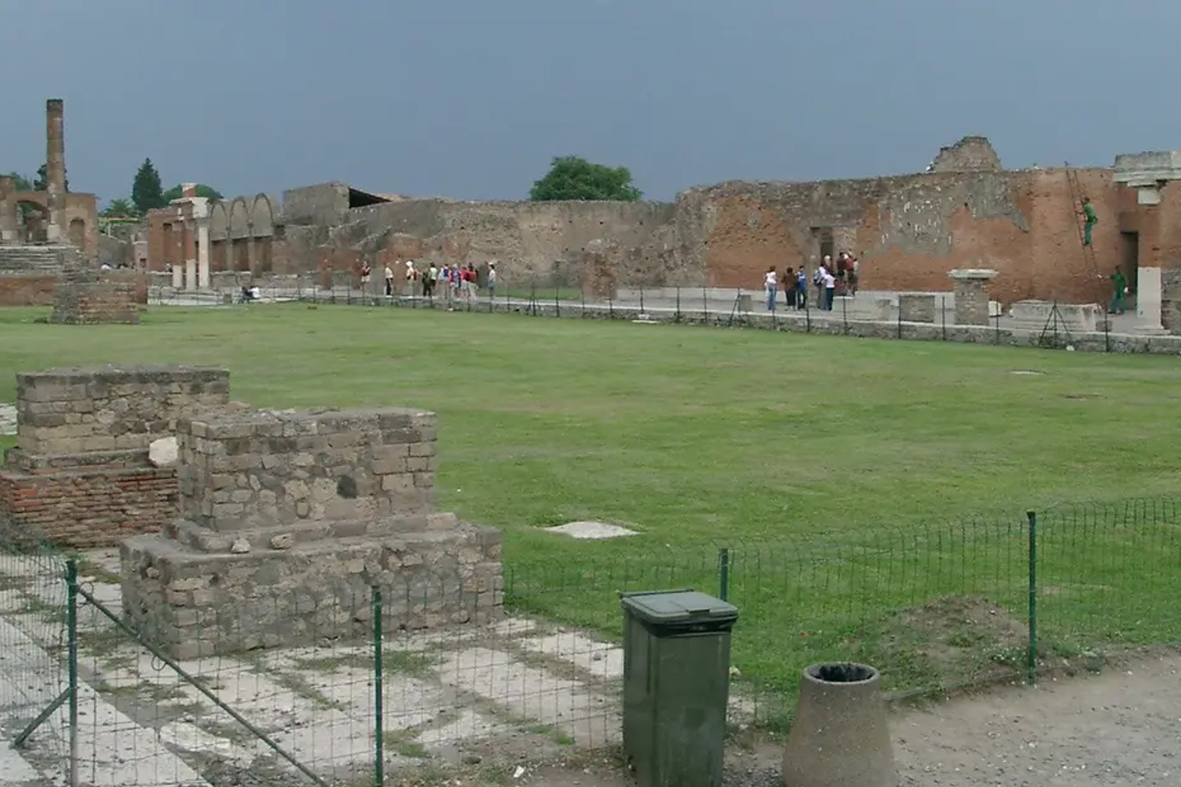 Pompeii and Capri Island Day Trip